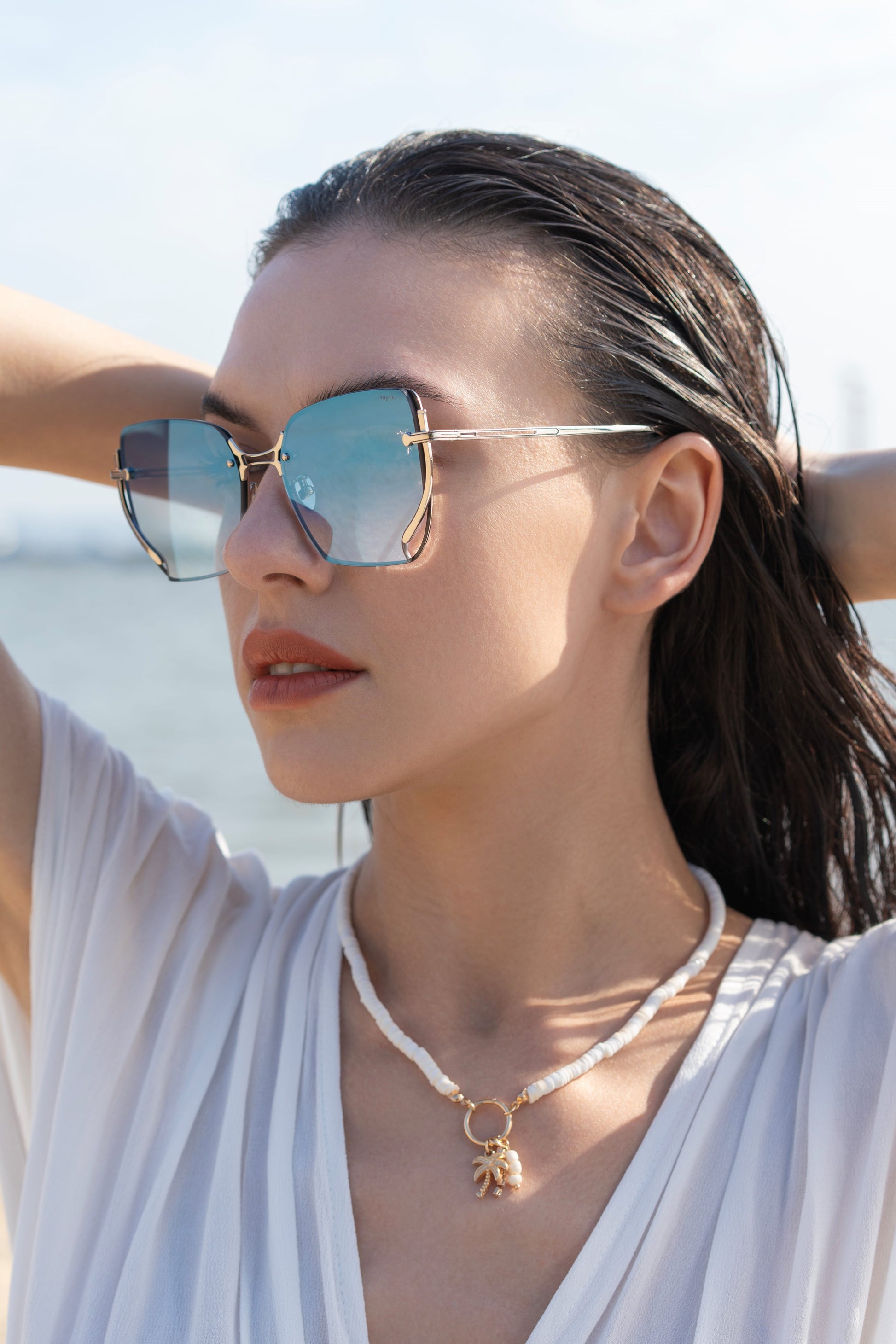 MYTH GREECE μορφώ  square sunglasses light blue gradient lenses with thin silver metal frames