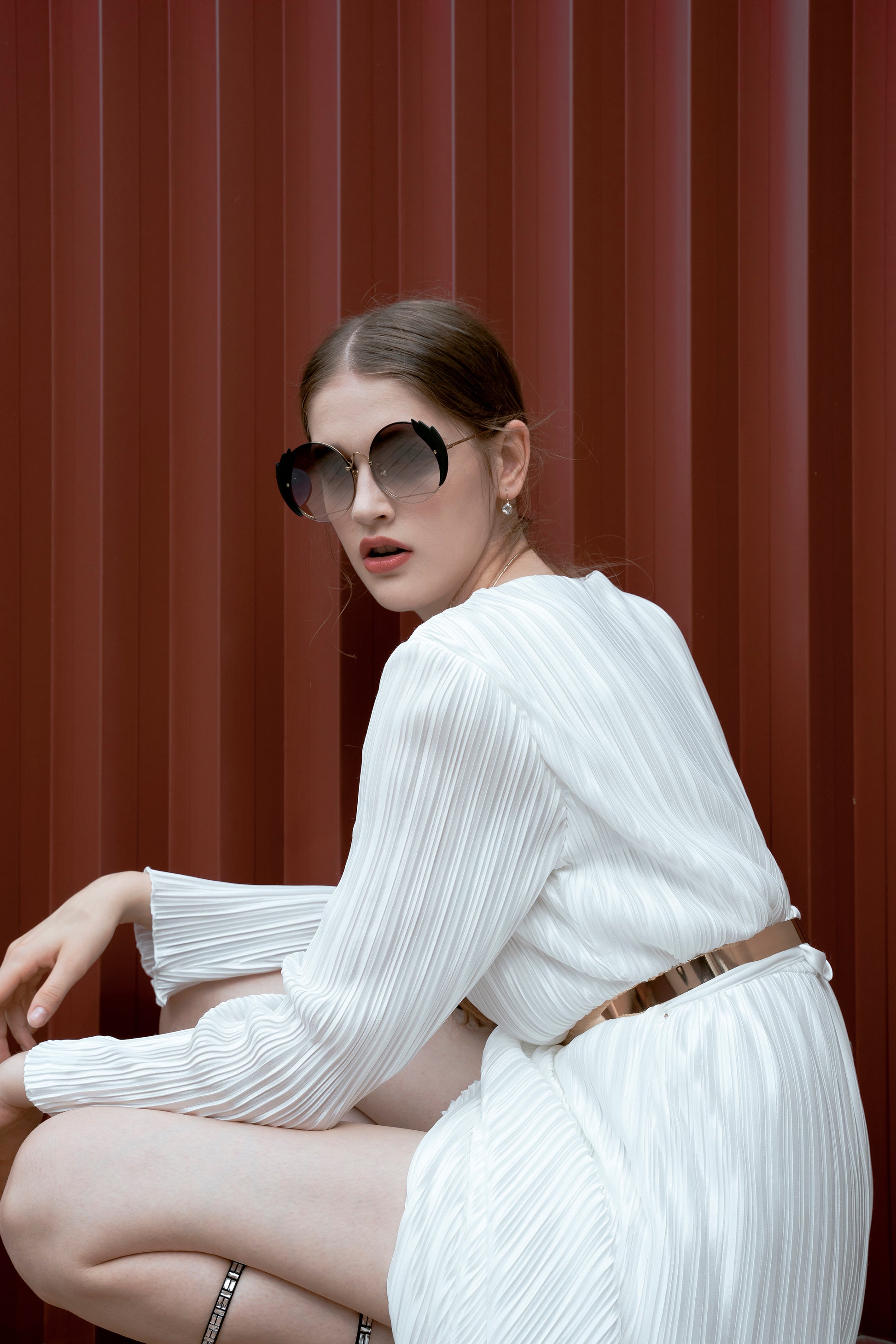 DAPHNE MYTH Greece retro round grey sunglasses thin gold metal feather decorated frame  best sunglasses for wide face womens and ladies