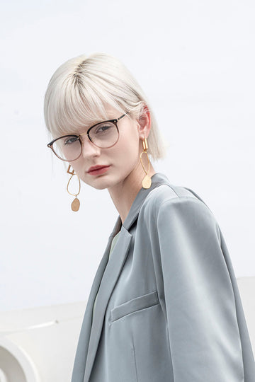 Eyewear and Attachment: When Vision Becomes Personal