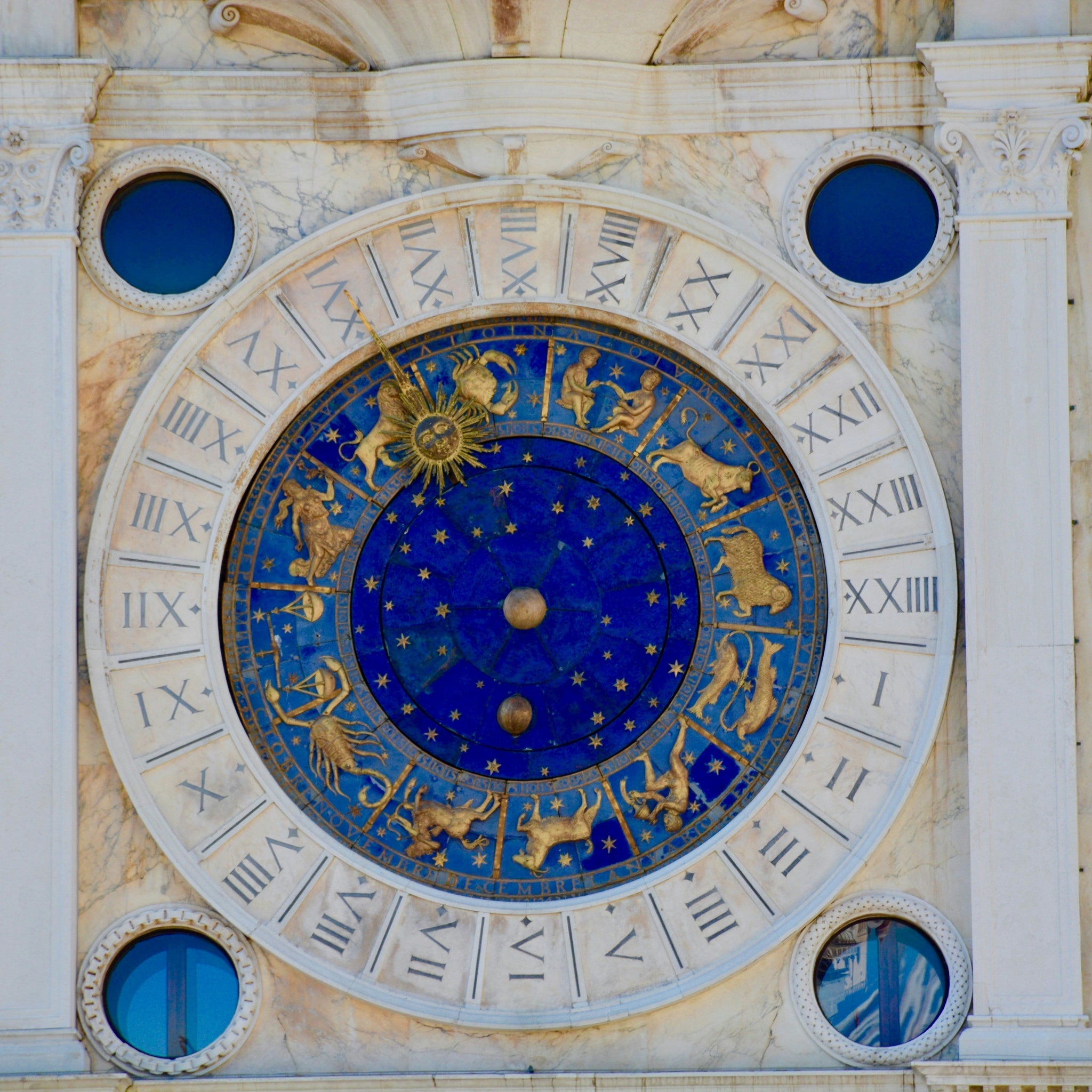 The Best Sunglasses for Your Zodiac Sign According to Astrologer and Myth Expert