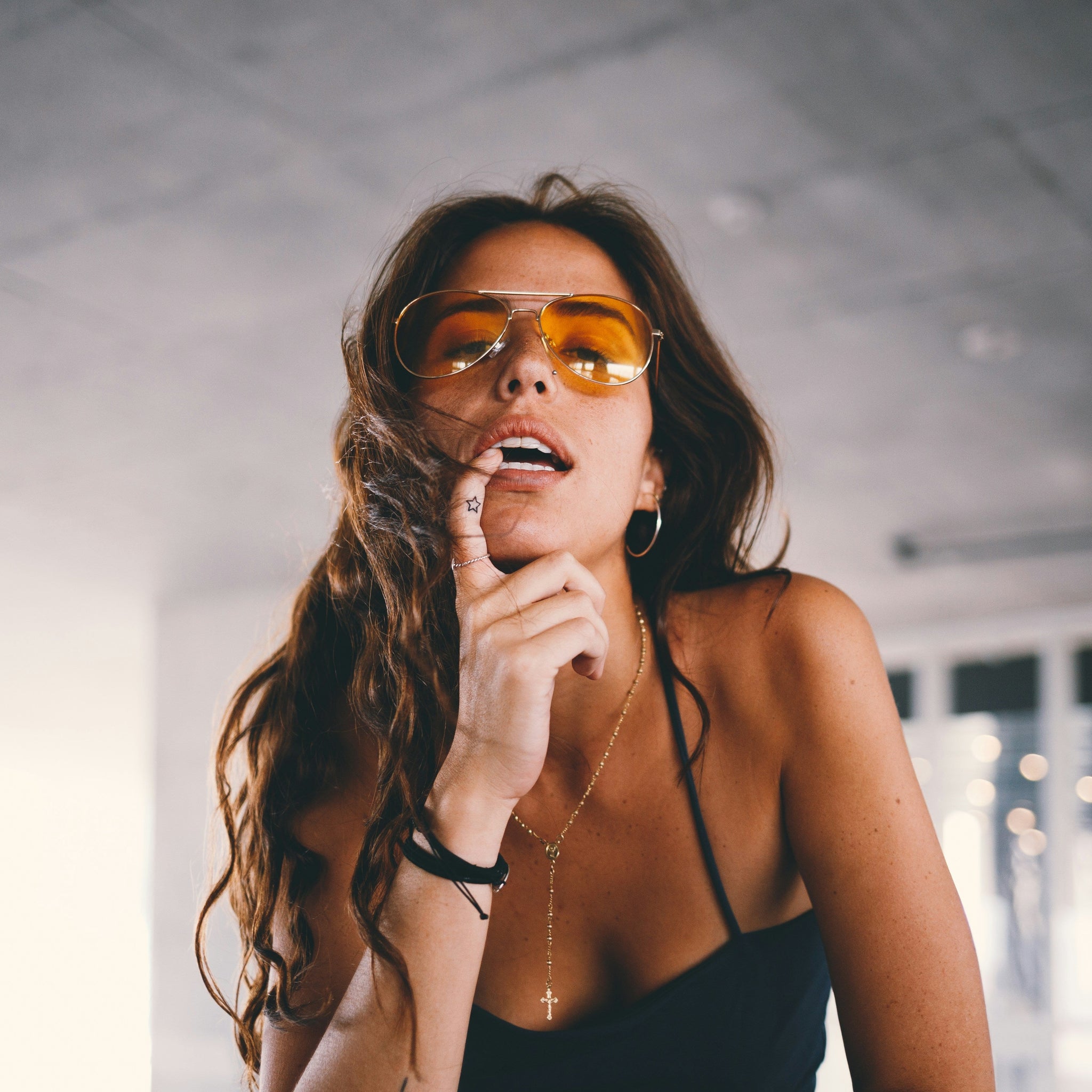 Nothing Beats Rimless Sunglasses in 2025 Sunglasses Trends!