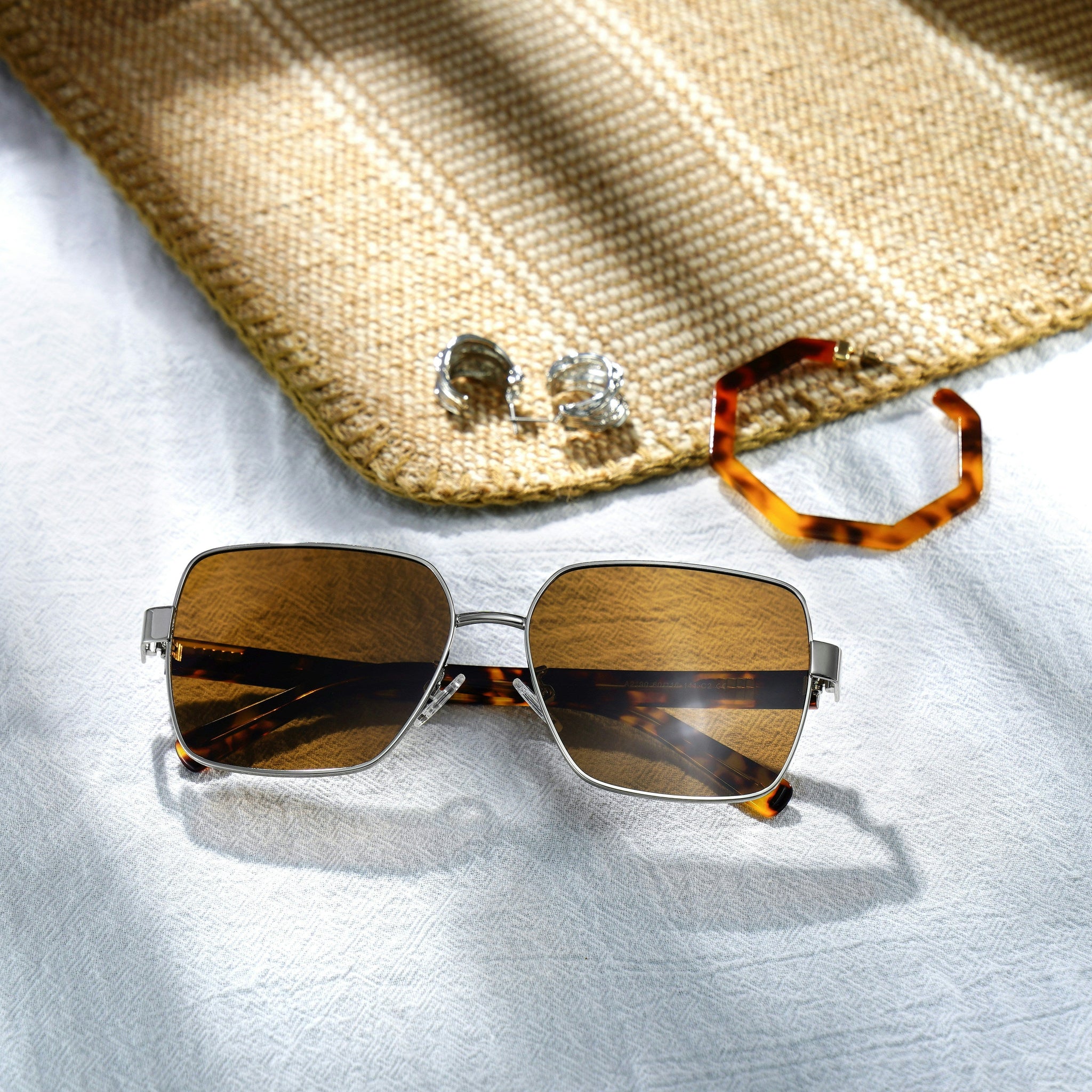 brown sunglasses