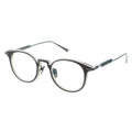 Round eyeglasses with a metallic frame 